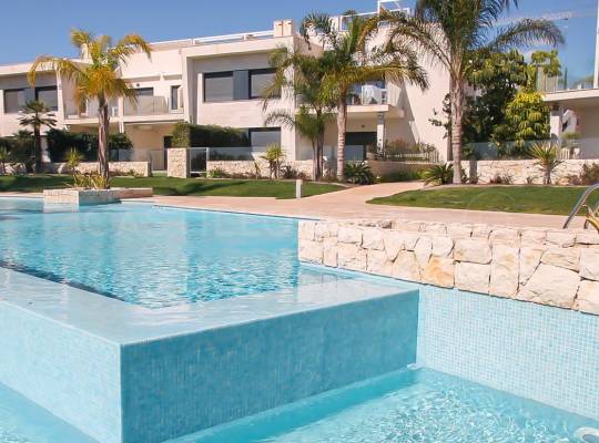 Villa en venta en Lo Romero Golf - Área de piscina