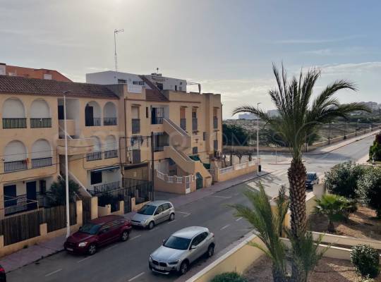 Apartamento - Segunda mano - Torrevieja - CH1148