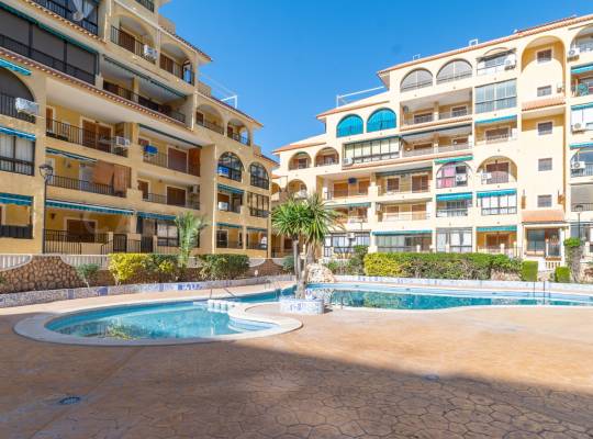 Apartamento - Segunda mano - Torrevieja - CH1201