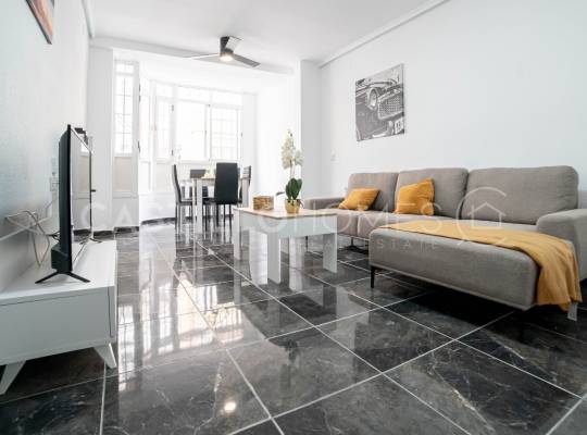 Apartment - Resale - Torrevieja - CH1314