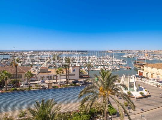 Ático - Segunda mano - Torrevieja - Centro