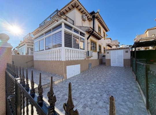 Casa adosada - Segunda mano - Orihuela Costa - CH1464