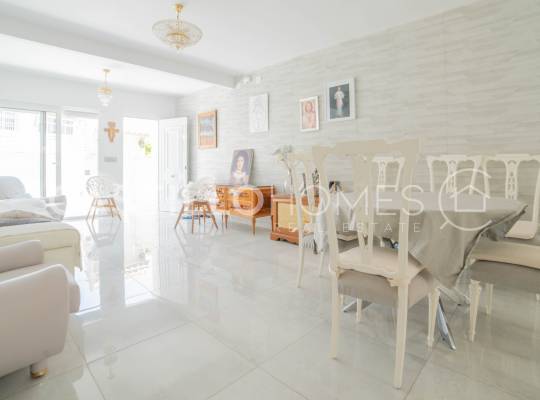 Maison jumelée - Resale - Torrevieja - Urb. Rosaleda