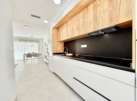 New Build - Radhus - Cox - San Fernando