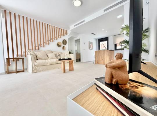 New Build - Radhus - Cox - San Fernando