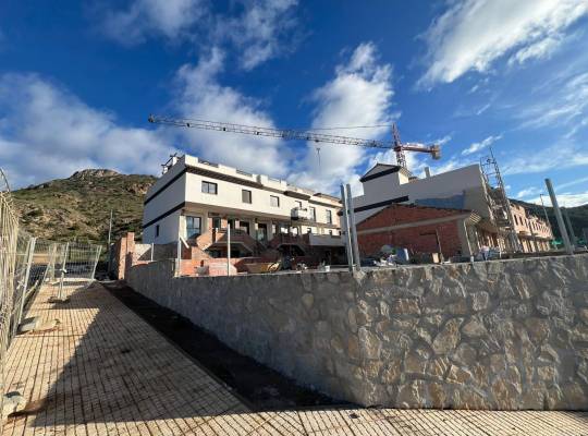 New Build - Townhouse - La Union - centro