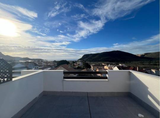 New Build - Townhouse - La Union - centro