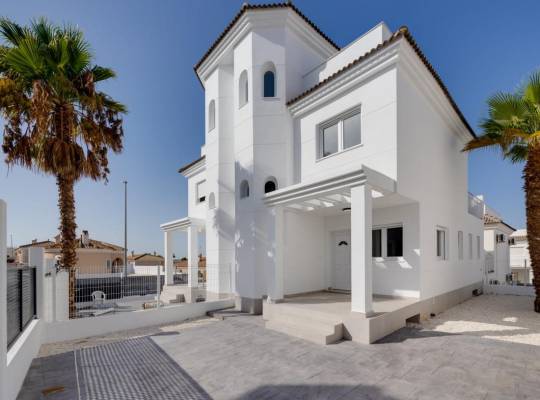 New Build - Villa - San Fulgencio - El Oasis