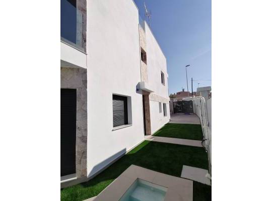 New Build - Villa / Semi détaché - Torrevieja - Torrelamata - La Mata