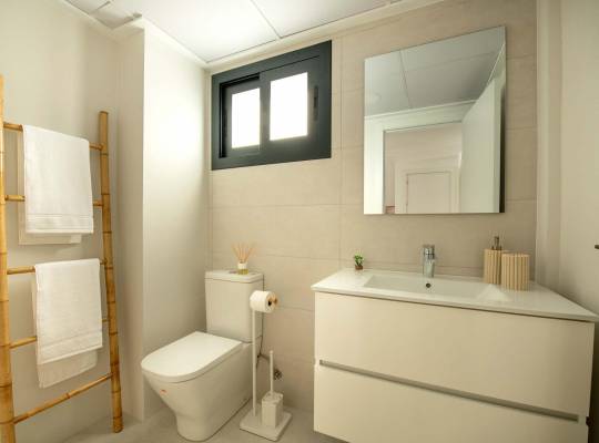 Obra nueva - Bungalow - Cox - San Fernando