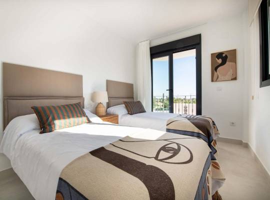 Obra nueva - Bungalow - Cox - San Fernando