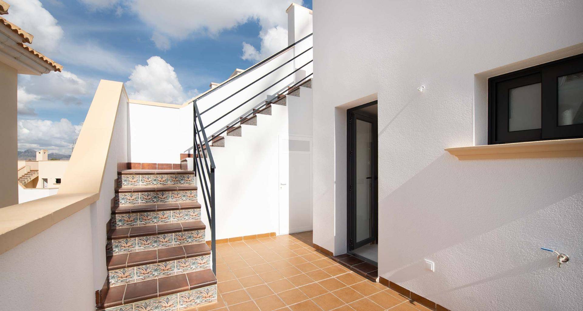 Obra nueva - Bungalow - Cox - San Fernando