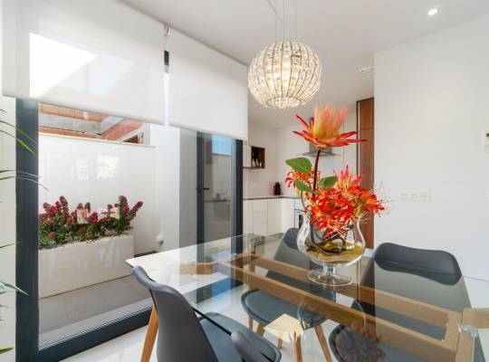 Obra nueva - Chalet - Los Montesinos - La Herrada