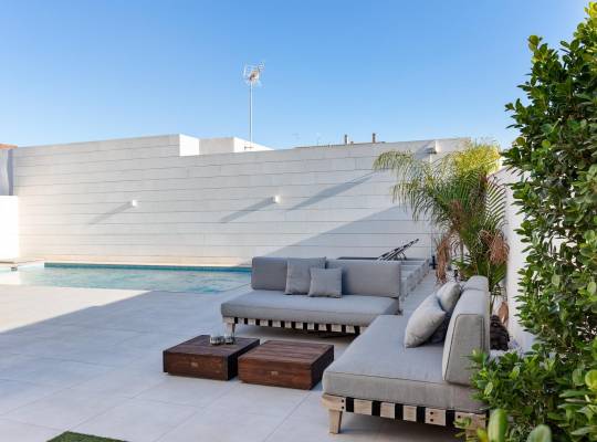 Obra nueva - Chalet - Pilar de la Horadada