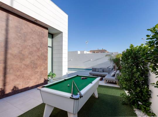 Obra nueva - Chalet - Pilar de la Horadada