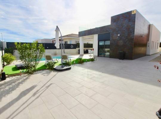 Obra nueva - Chalet - Pinoso - Lel