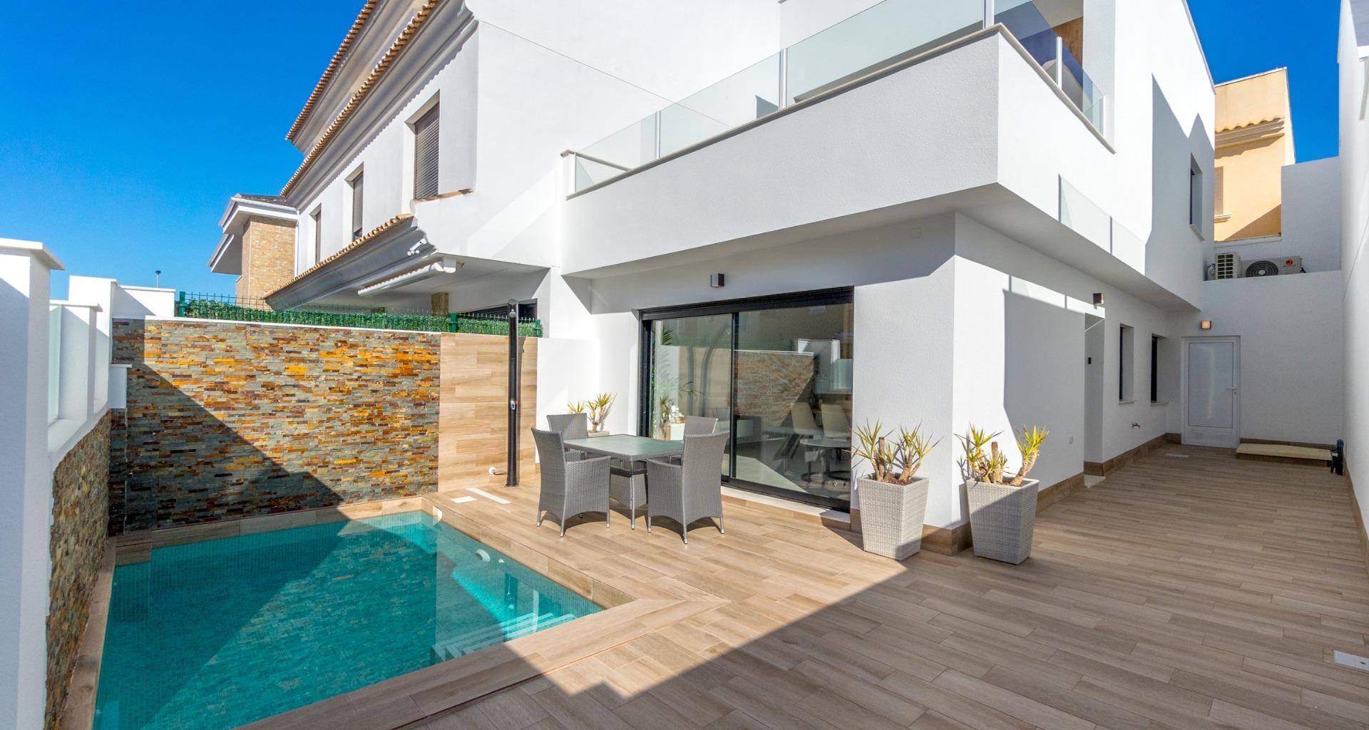 Obra nueva - Chalet - San Pedro del Pinatar - Polideportivo