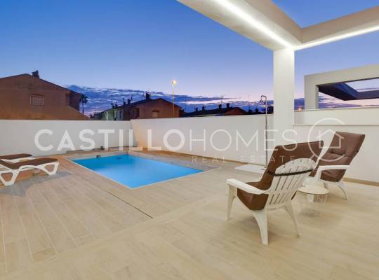 Obra nueva - Chalet - Torrevieja - Aguas Nuevas