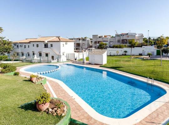 Radhus - Resale - Los balcones - CH849