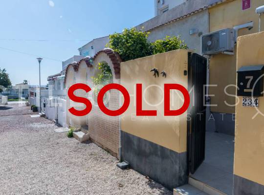 Radhus - Resale - Torrevieja - CH267