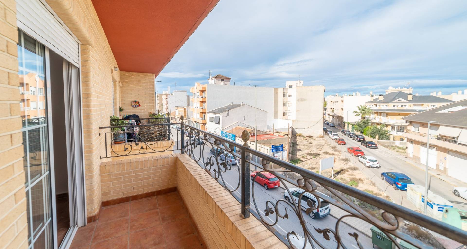 Resale - Apartment - Montesinos