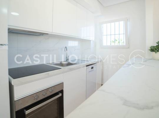 Resale - Apartment - Orihuela Costa - Punta Prima