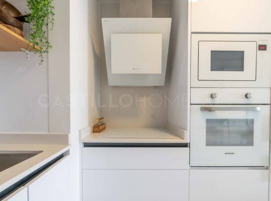 Resale - Apartment - Orihuela Costa - Villamartín