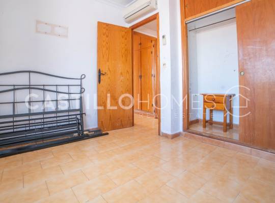 Resale - Apartment - Torrevieja - Aguas Nuevas