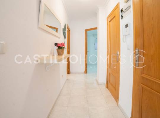 Resale - Apartment - Torrevieja - Centro
