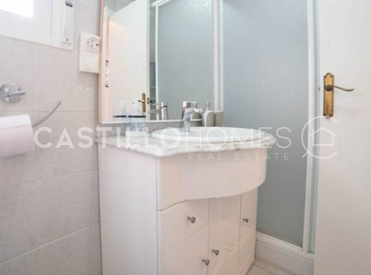 Resale - Apartment - Torrevieja - Centro
