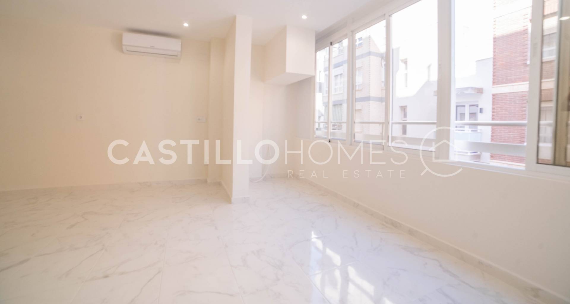Resale - Apartment - Torrevieja - Centro