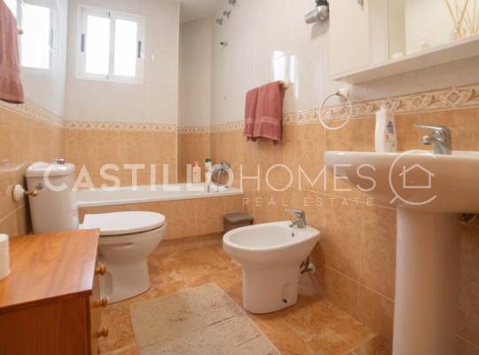 Resale - Apartment - Torrevieja - Centro