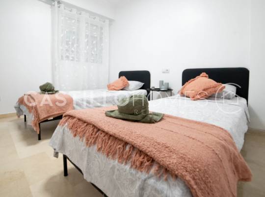 Resale - Apartment - Torrevieja - Centro