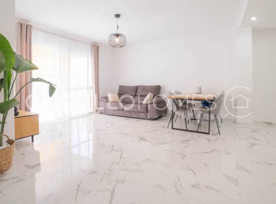 Resale - Apartment - Torrevieja - Centro