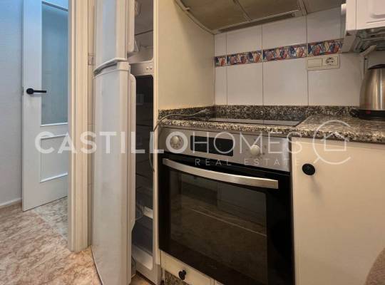 Resale - Apartment - Torrevieja - Centro