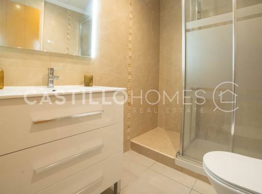 Resale - Apartment - Torrevieja - Centro
