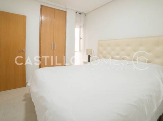 Resale - Apartment - Torrevieja - Centro