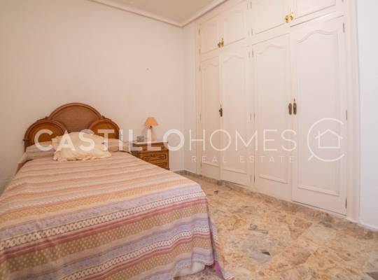 Resale - Apartment - Torrevieja - Centro