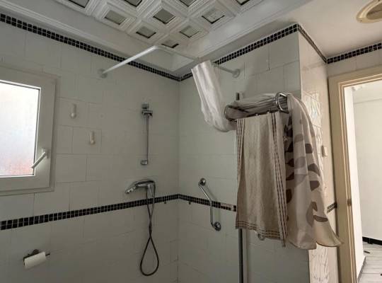 Resale - Apartment - Torrevieja - Centro