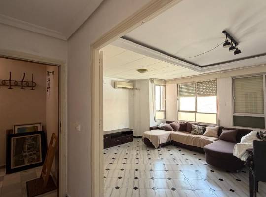 Resale - Apartment - Torrevieja - Centro