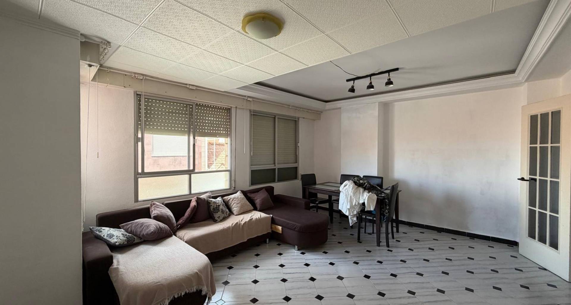 Resale - Apartment - Torrevieja - Centro