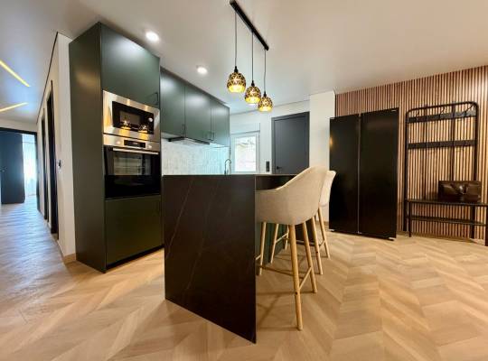 Resale - Apartment - Torrevieja - Centro