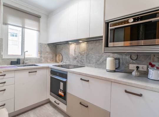 Resale - Apartment - Torrevieja - Centro