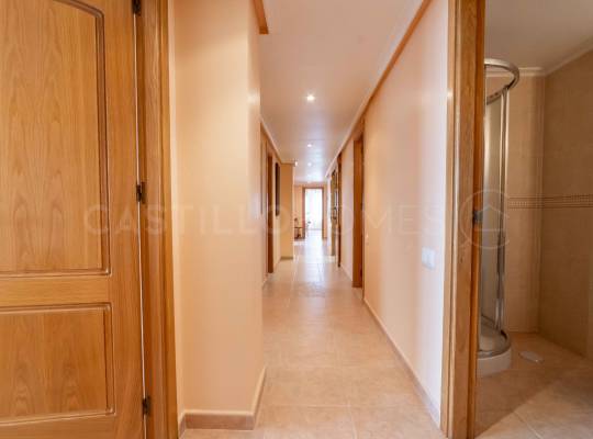 Resale - Apartment - Torrevieja - Centro