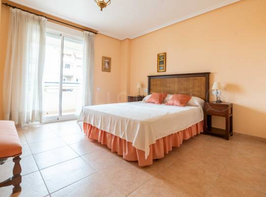 Resale - Apartment - Torrevieja - Centro