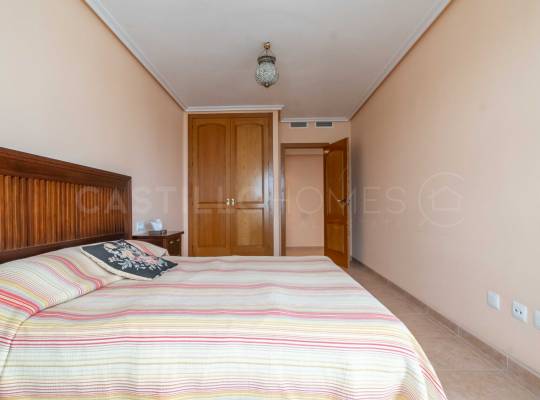 Resale - Apartment - Torrevieja - Centro