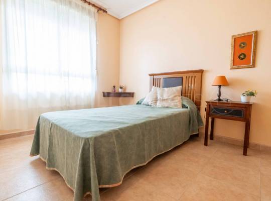 Resale - Apartment - Torrevieja - Centro