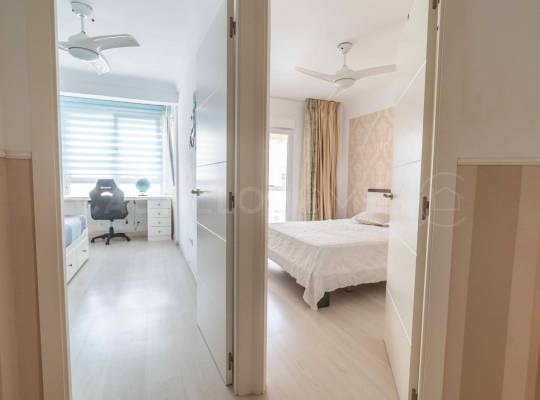 Resale - Apartment - Torrevieja - Centro