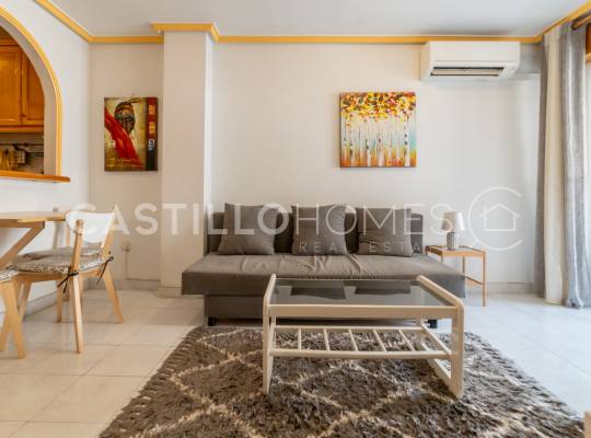 Resale - Apartment - Torrevieja - Centro