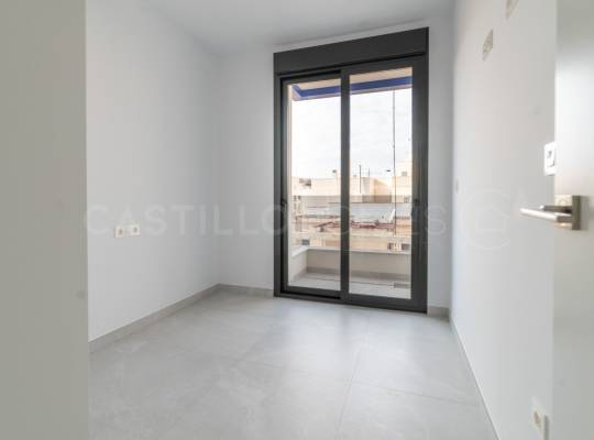 Resale - Apartment - Torrevieja - Centro